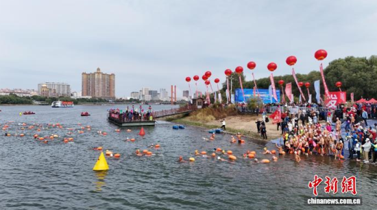 (dng)F(xin)(chng)Ӿʿˮʯ z