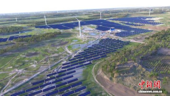 2025�괺�����ְ׳��읙(r��n)�G�ܹ���վ��(�Y�ψD) ��ӭѩ �z